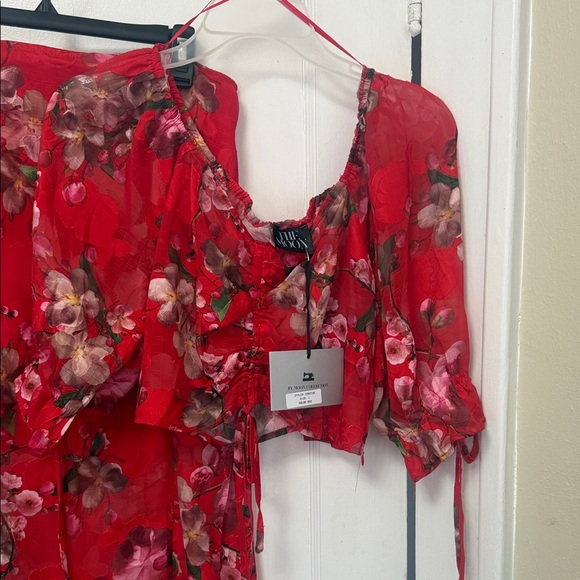 Floral Red Maxi Dress small or large available - Picture 2 of 5